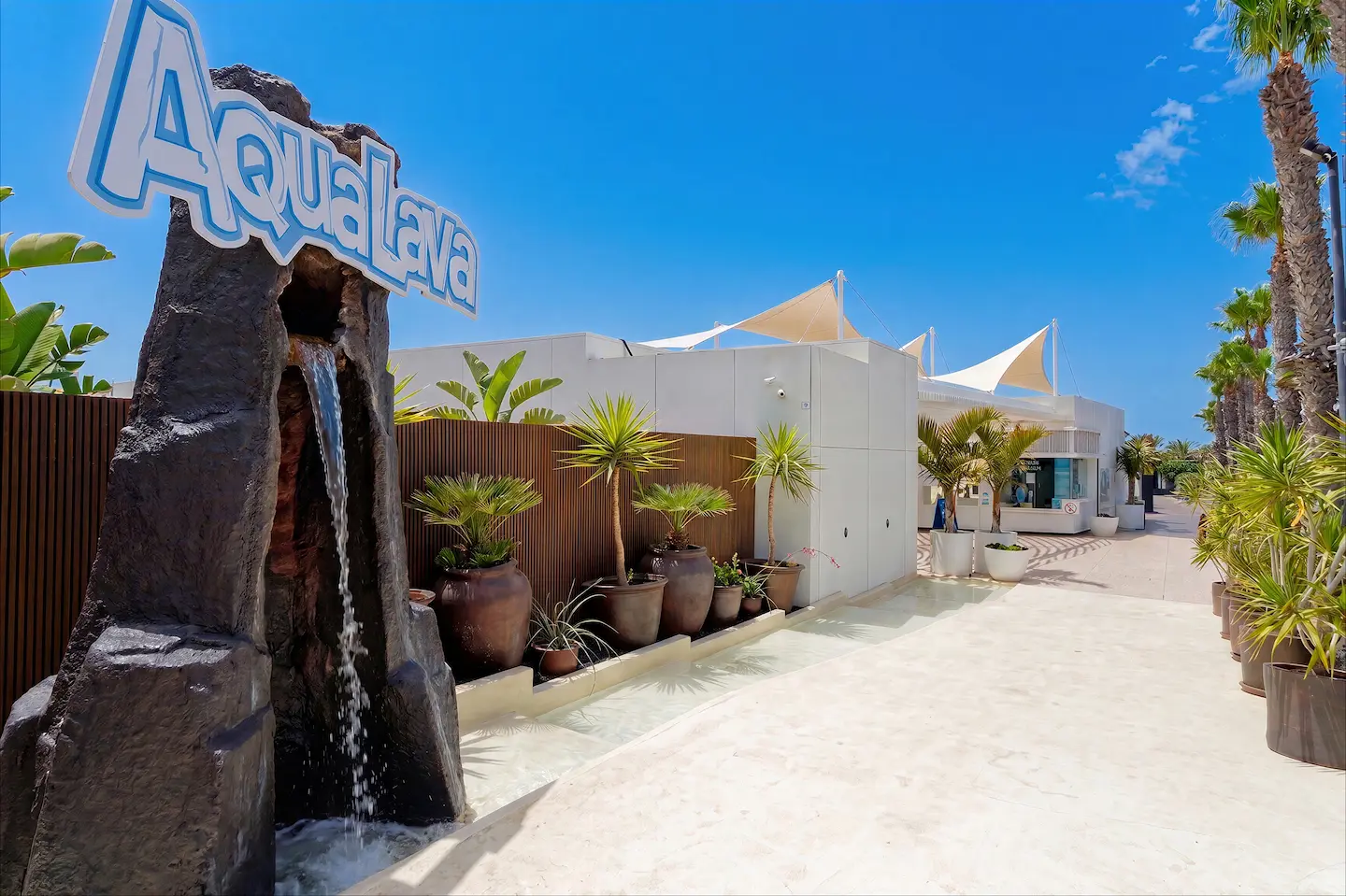 Entrada de Aqualava Waterpark